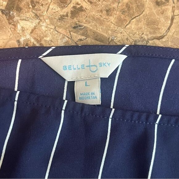 Belle Sky One Shoulder Pinstripe Blouse Size Large Blue & White - Picture 5 of 10